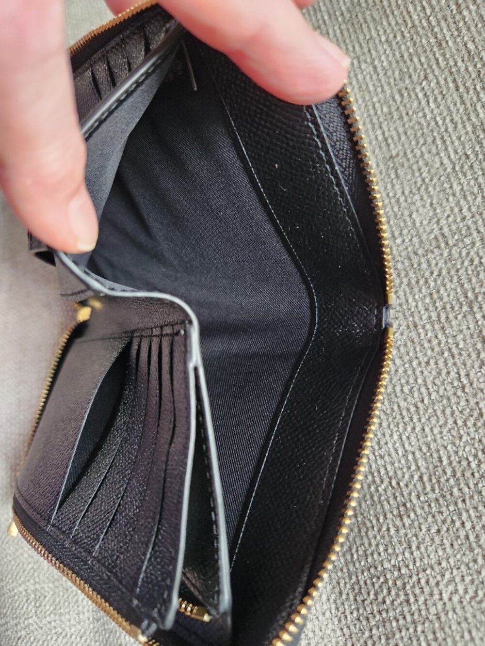 COACH medium zip around wallet black - Picture 8 of 9